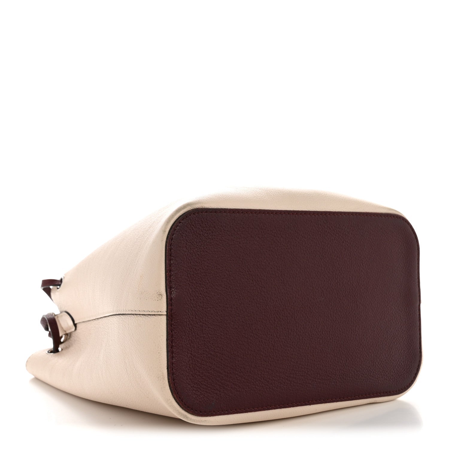 Calfskin Lockme Bucket Soie Quartz Calla