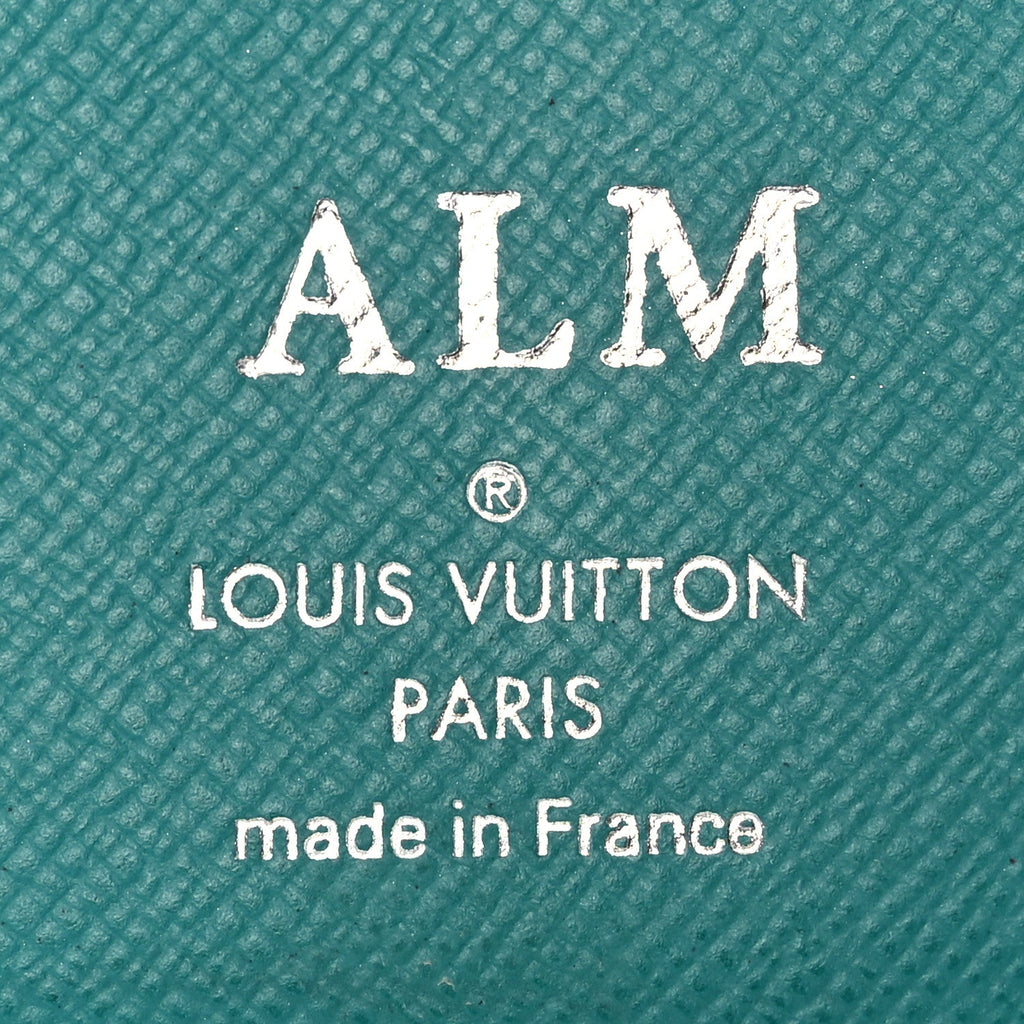 Monogram Taiga Pocket Organizer Vert