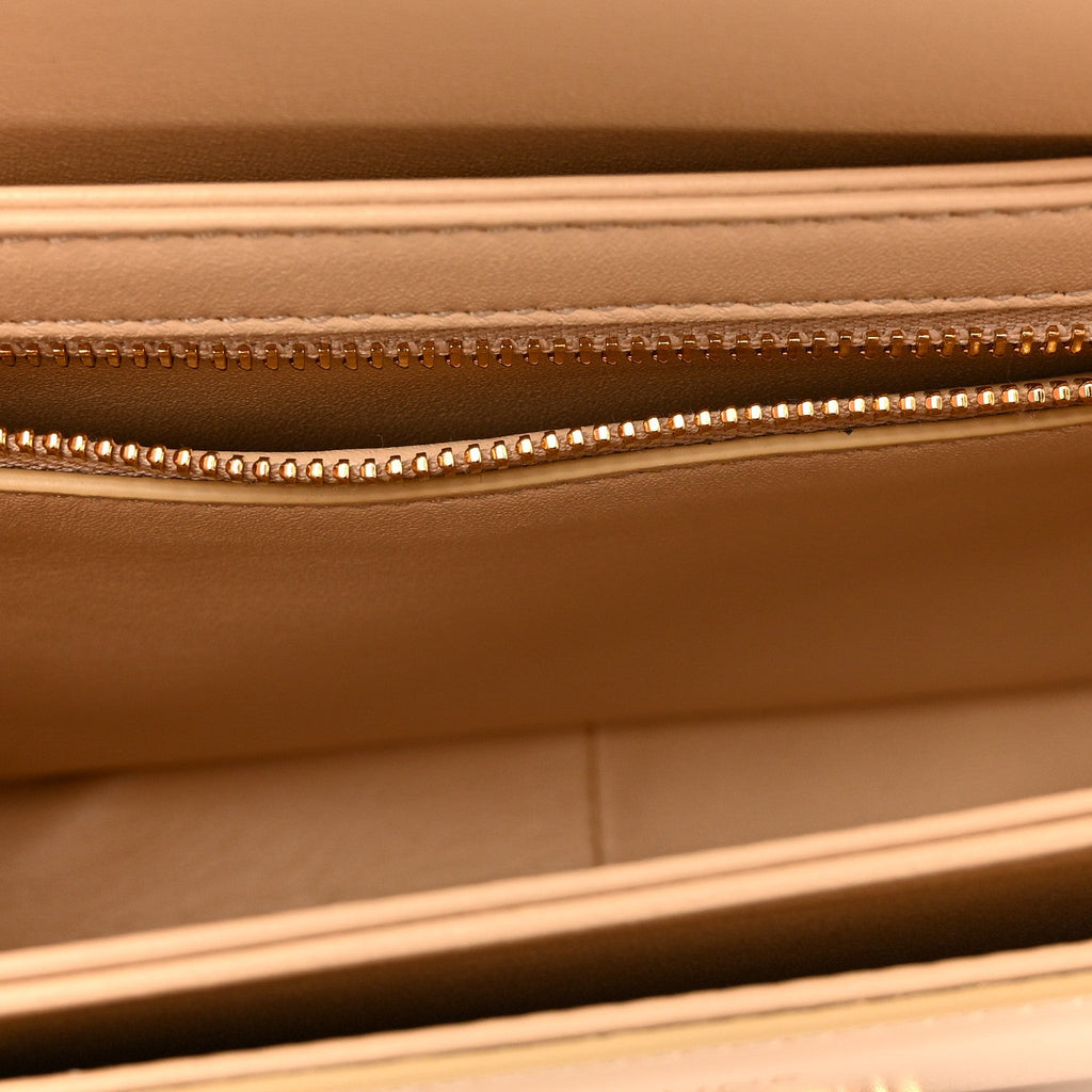 Shiny Calfskin Teen Triomphe Nude