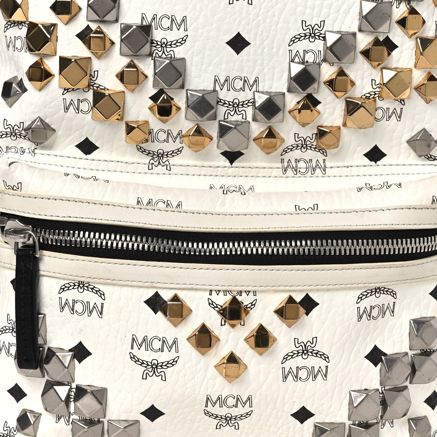Visetos Studded Medium Stark M Backpack White