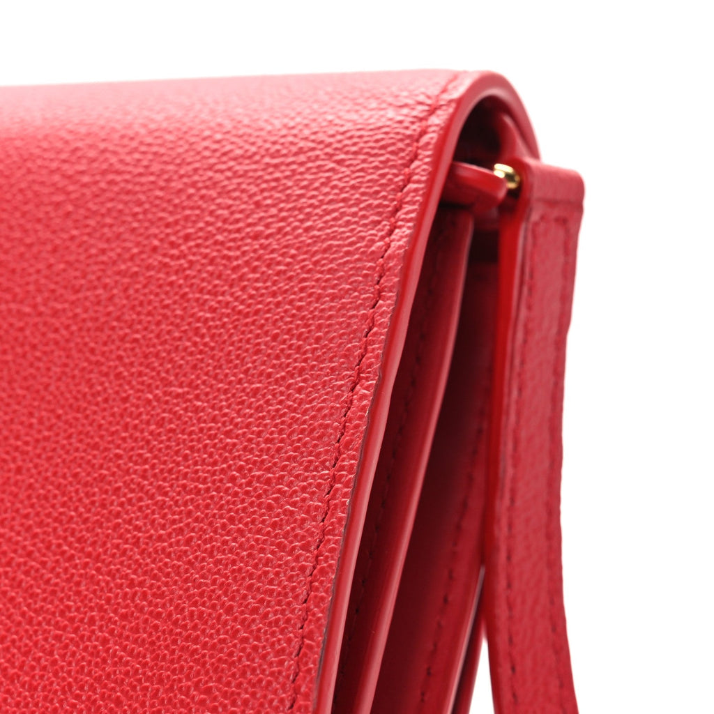 Grainy Calfskin Logo Henley Wallet On Chain Red