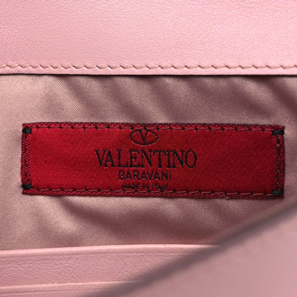 Pebbled Calfskin Large Rockstud Envelope Clutch Water Rose