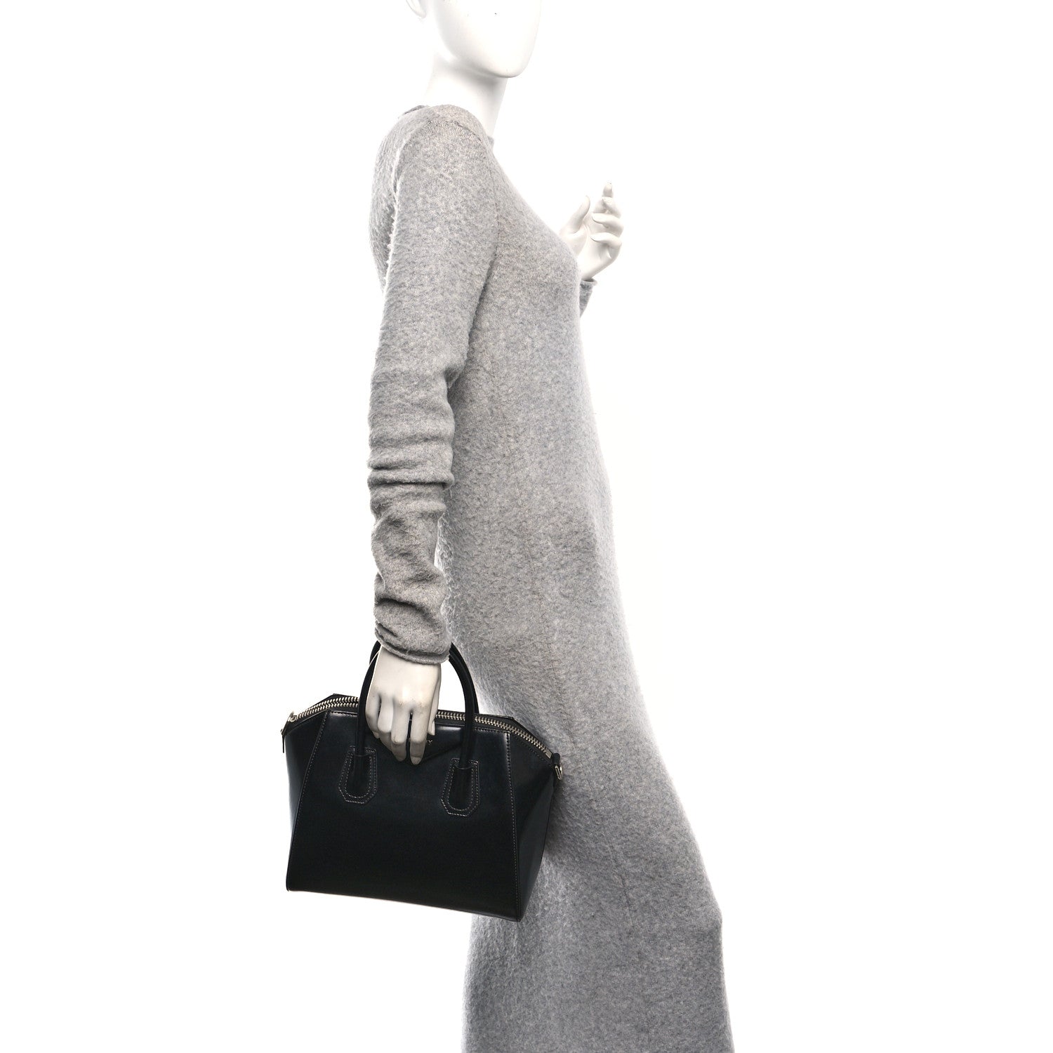 Shiny Lord Calfskin Small Antigona Black