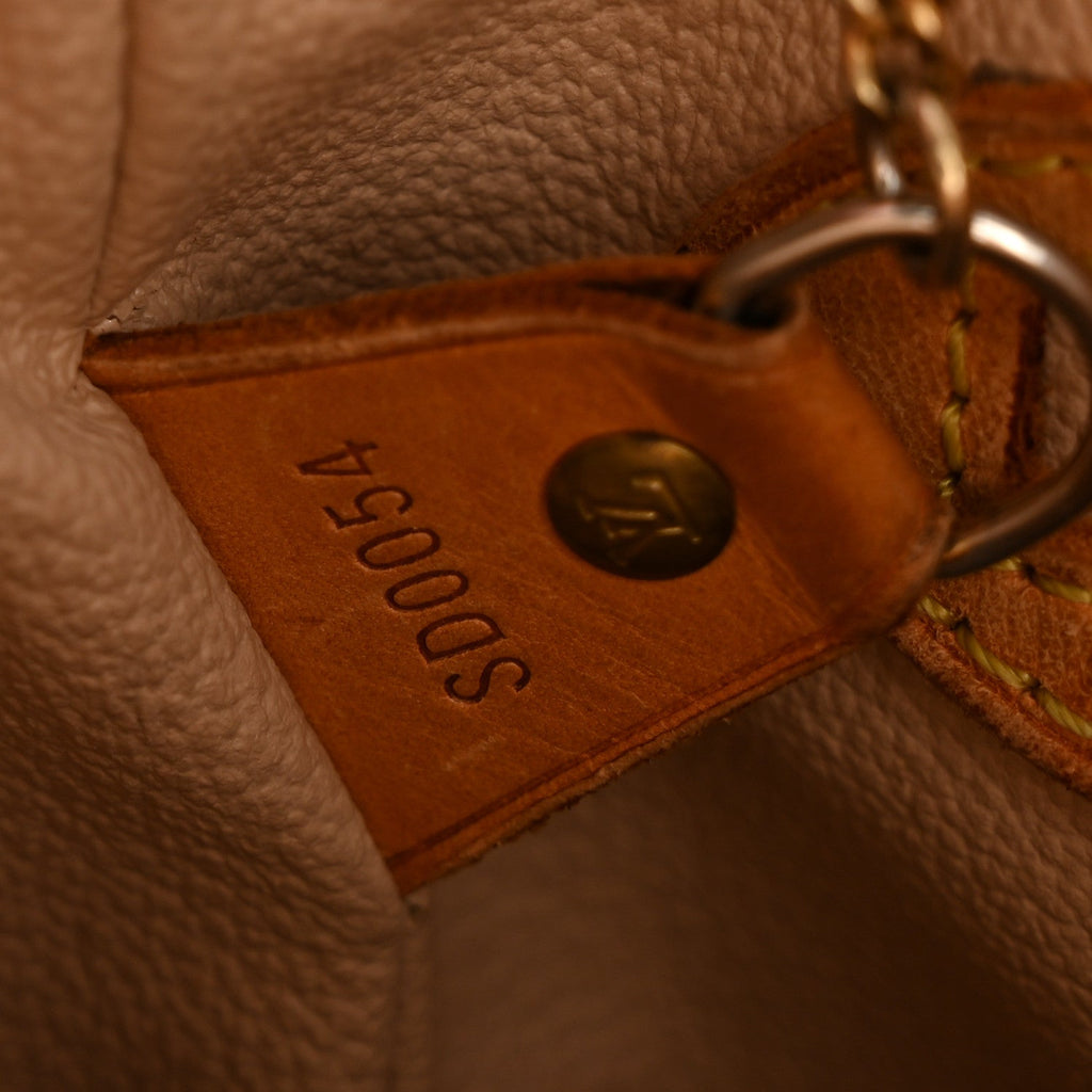 Monogram Petit Bucket 23
