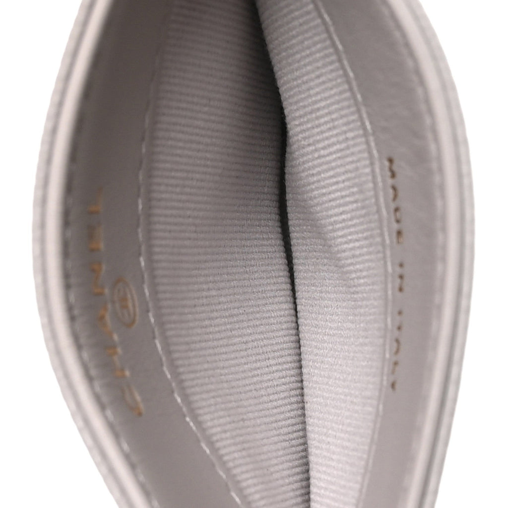 Caviar Quilted  Holder Light Grey