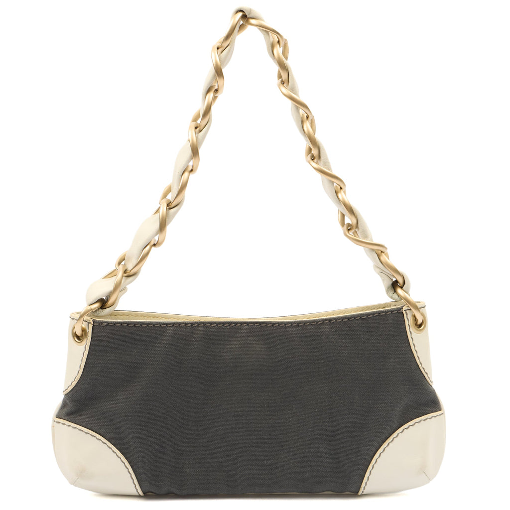 Chanel Shoulder Bag Vintage Shoulder Bag in Grey, Fabric