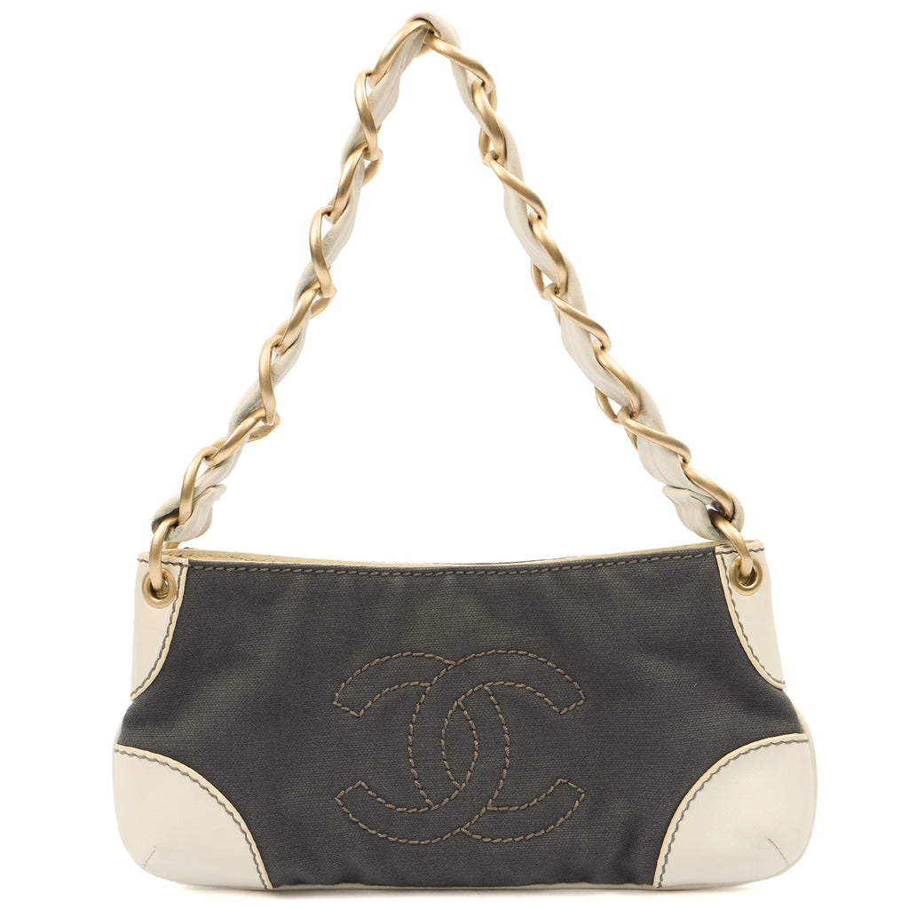 Chanel Shoulder Bag Vintage Shoulder Bag in Grey, Fabric
