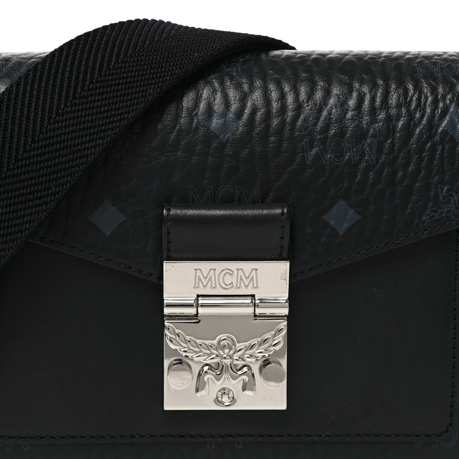 Visetos Small Millie Crossbody Belt Bag Black
