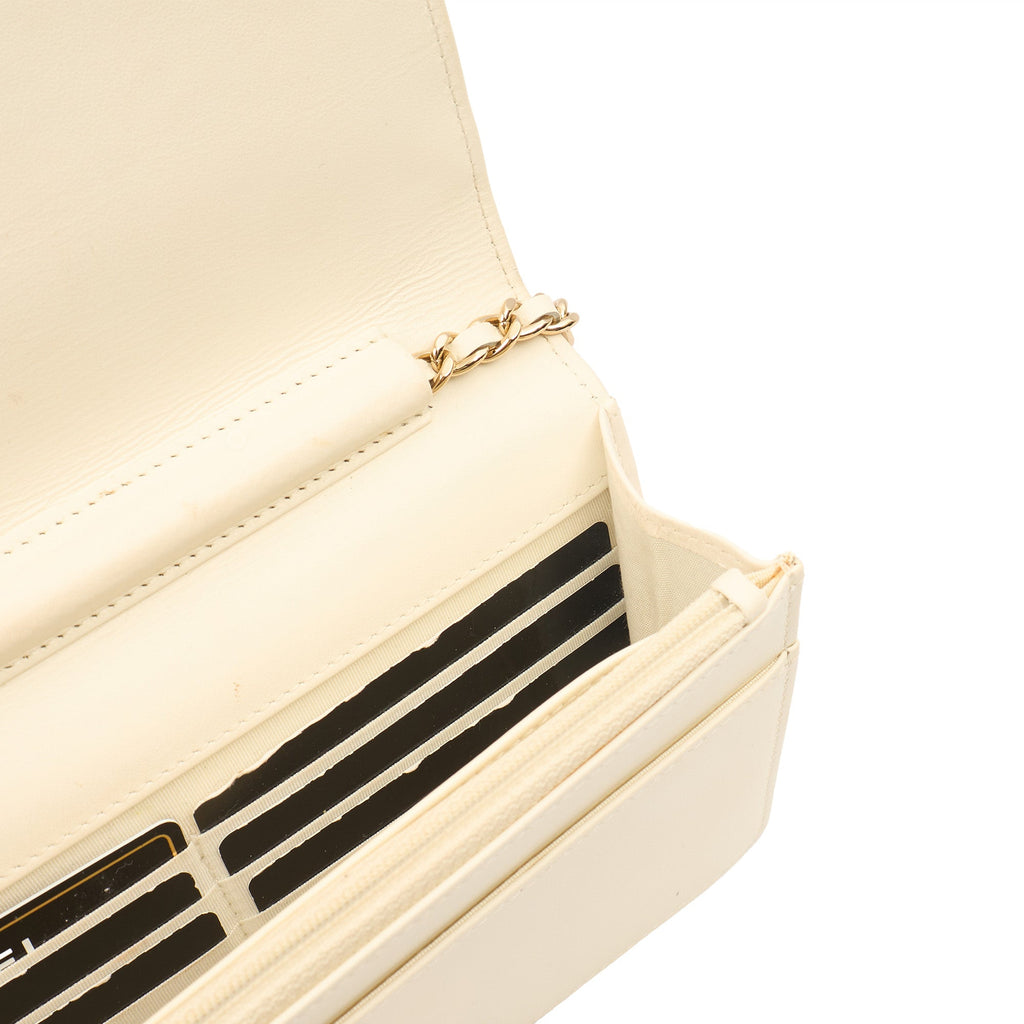 Chanel Cross Body Wallet on Chain in White, Crinkled Calfskin Leather