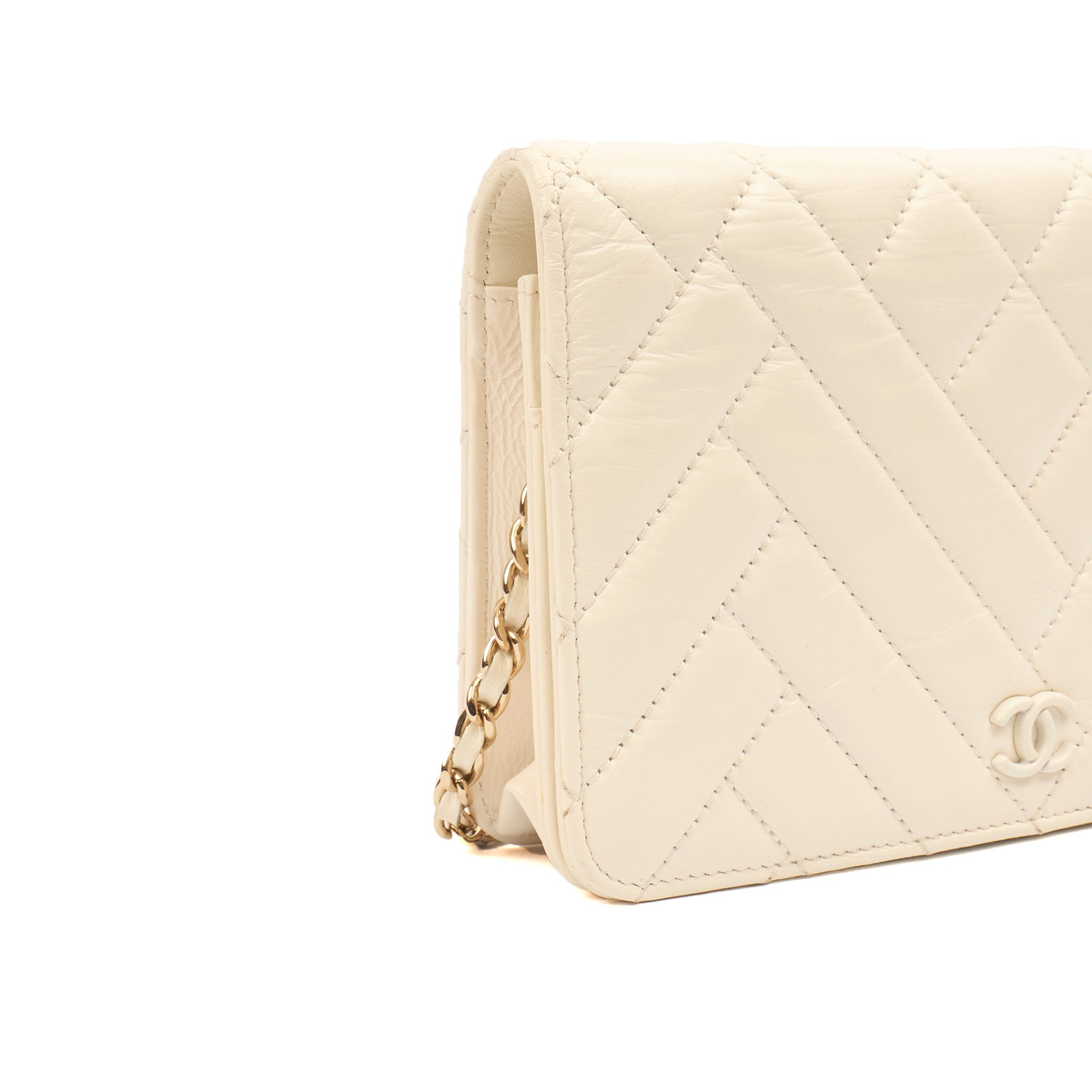 Chanel Cross Body Wallet on Chain in White, Crinkled Calfskin Leather