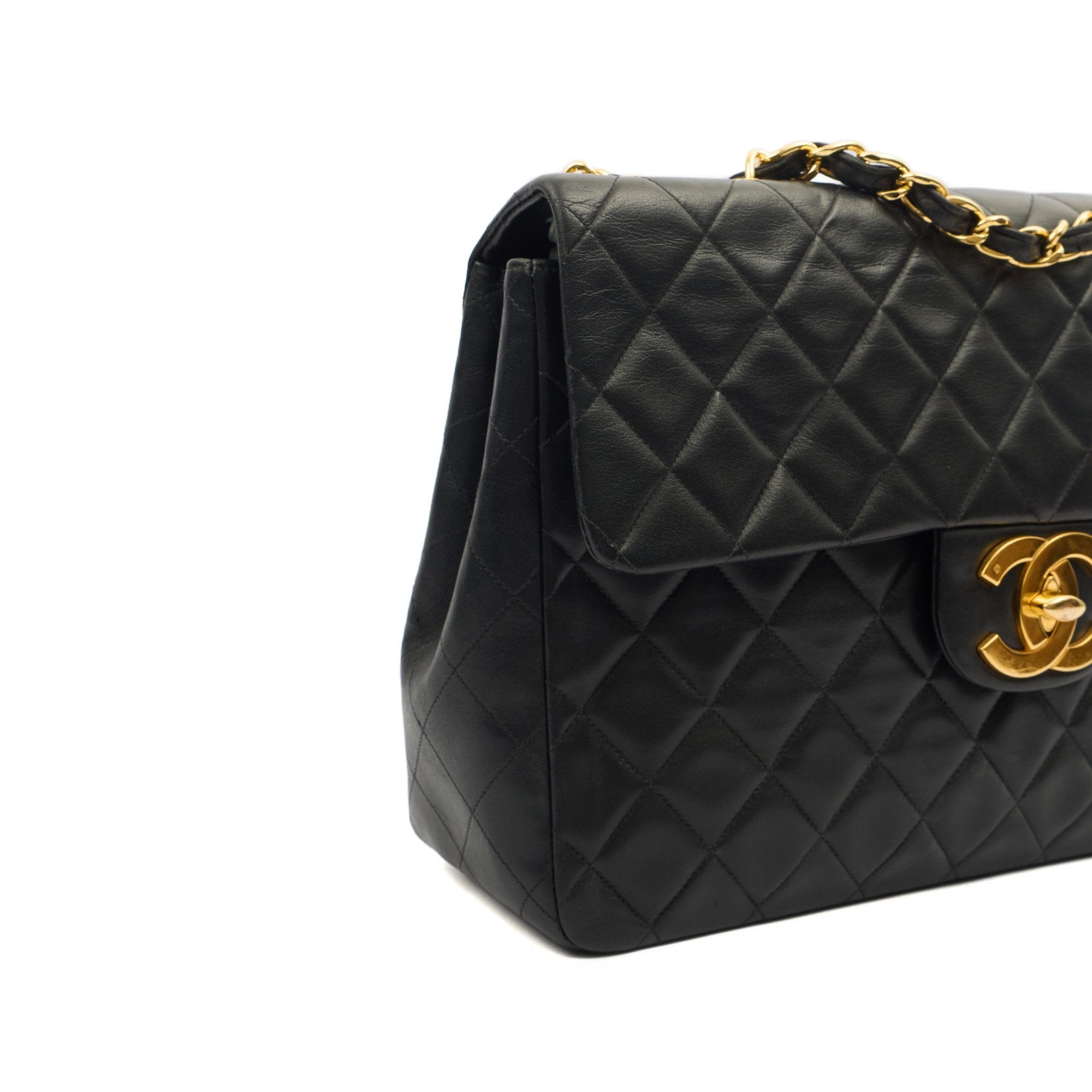 Chanel Shoulder Bag Maxi Jumbo XL in Black, Lambskin Leather