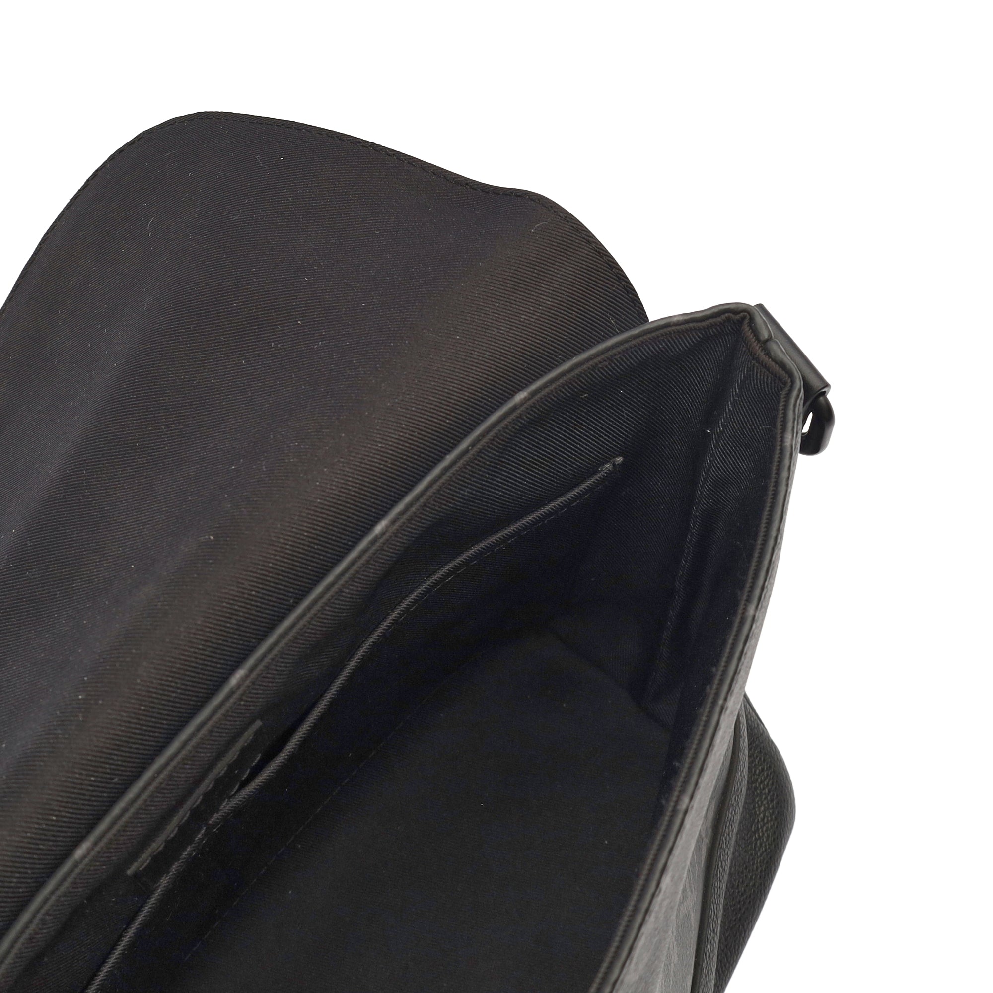 Louis Vuitton Satchel Saumur 35 in Monogram Eclipse, Canvas