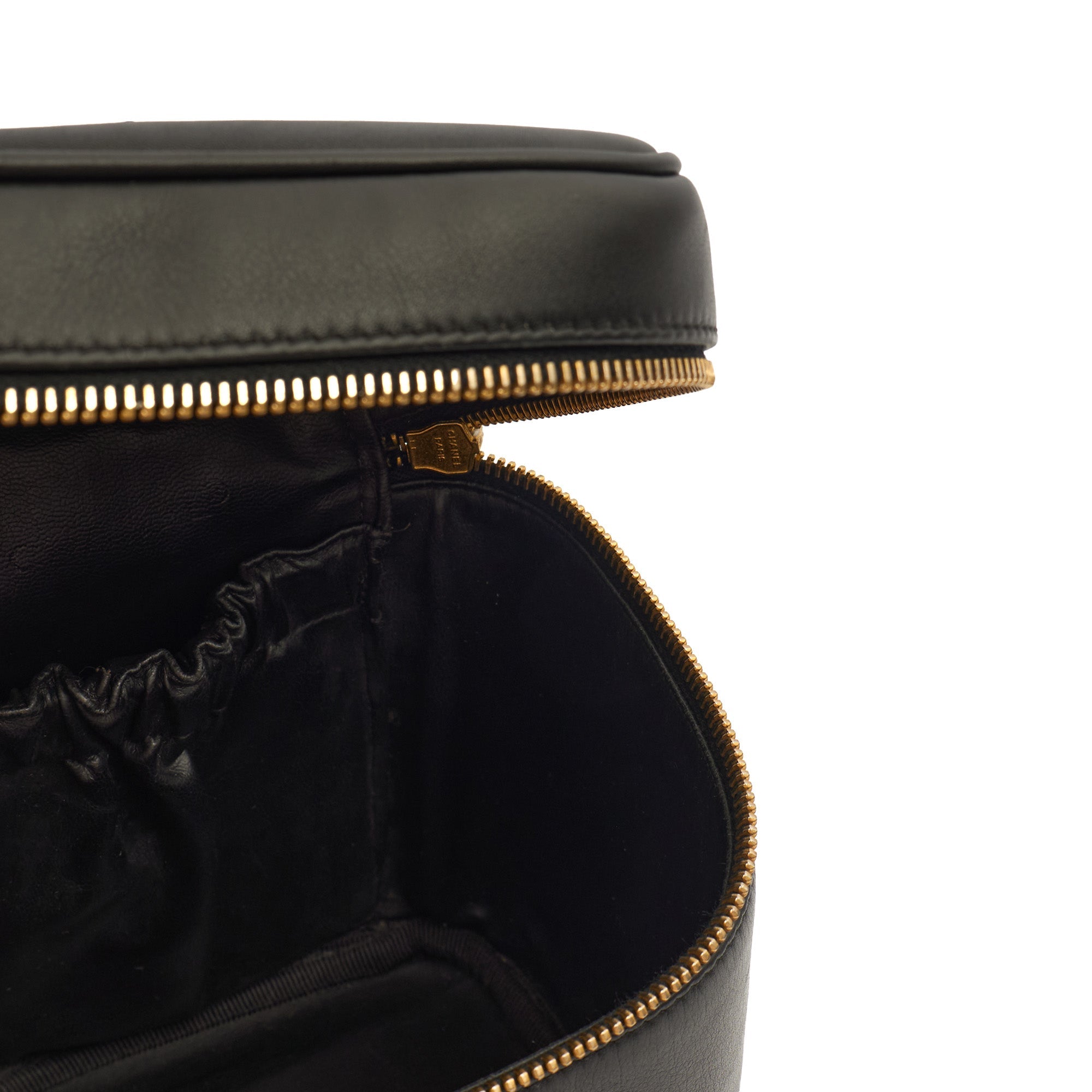 Chanel Cosmetic Bag Vanity Case in Black, Caviar Leather