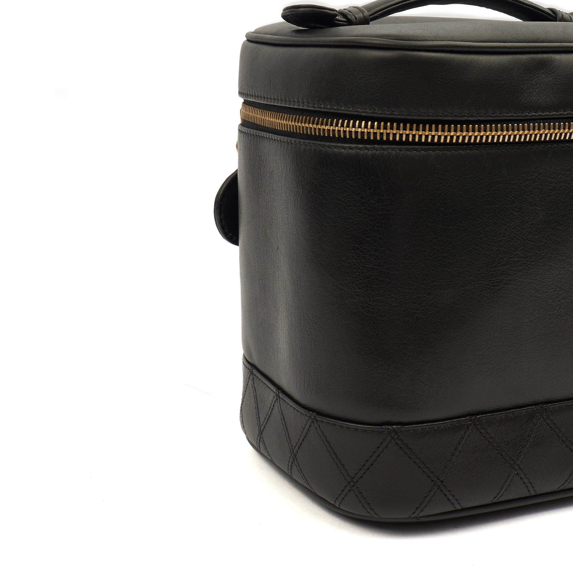 Chanel Cosmetic Bag Vanity Case in Black, Caviar Leather