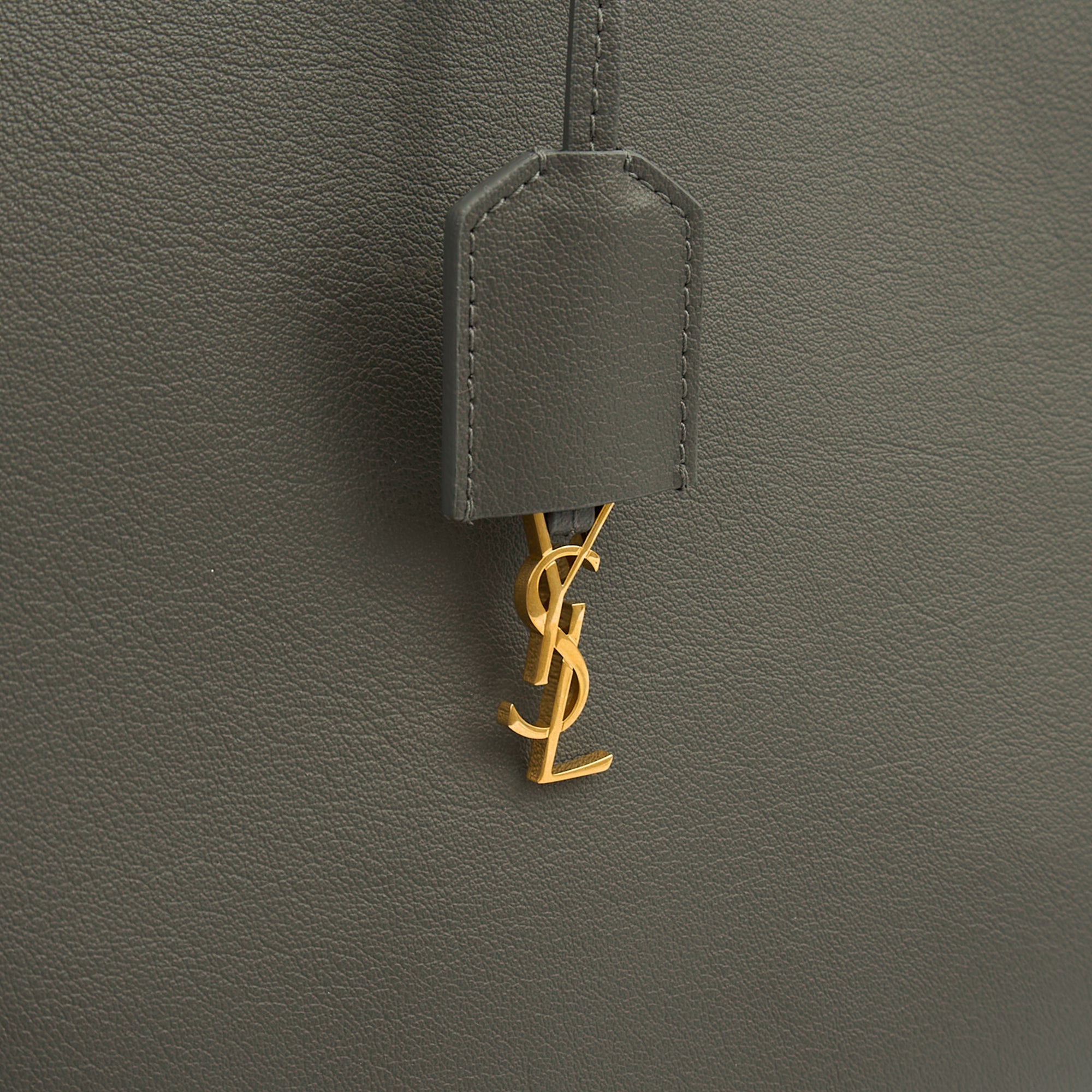 Saint Laurent Tote East West Tote in Grey, Leather