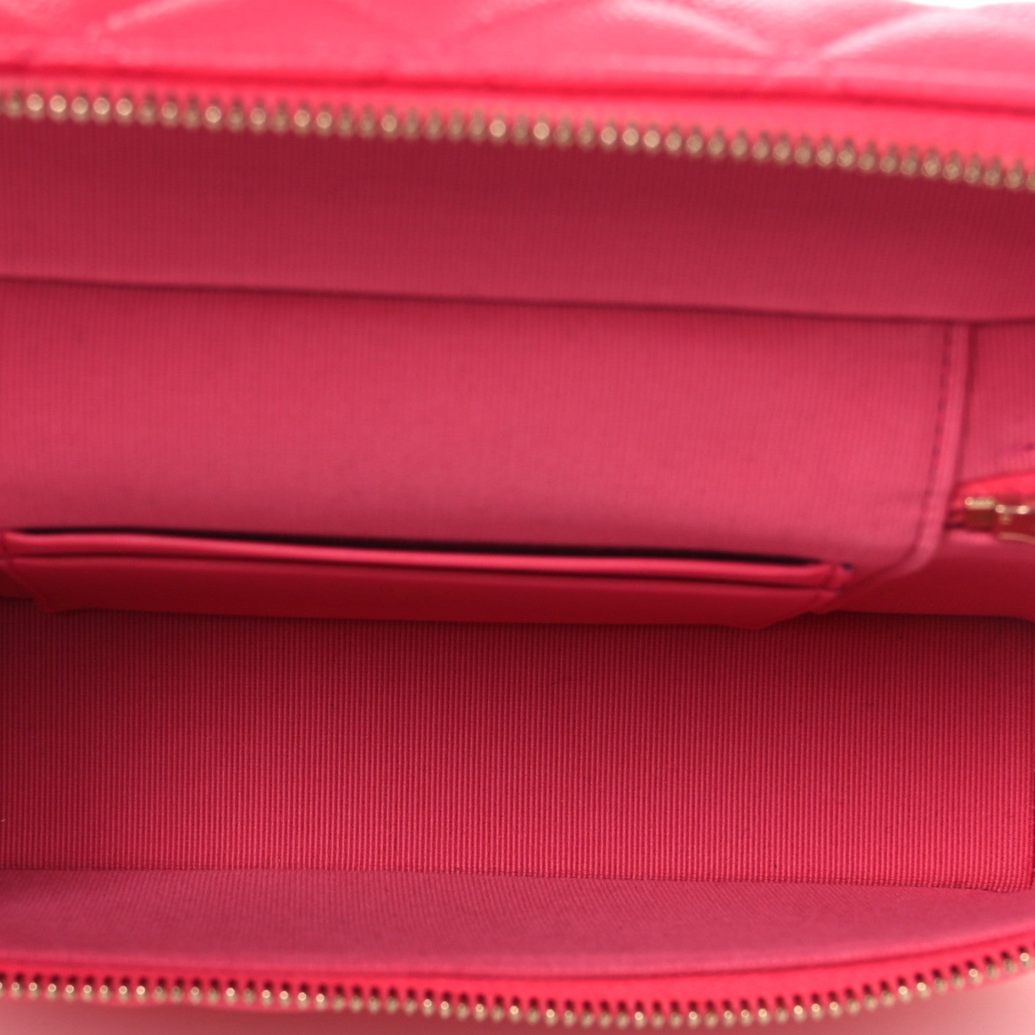 Caviar Quilted Top Handle Slim Vanity With Chain Fuchsia