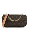 Monogram Ivy Wallet On Chain