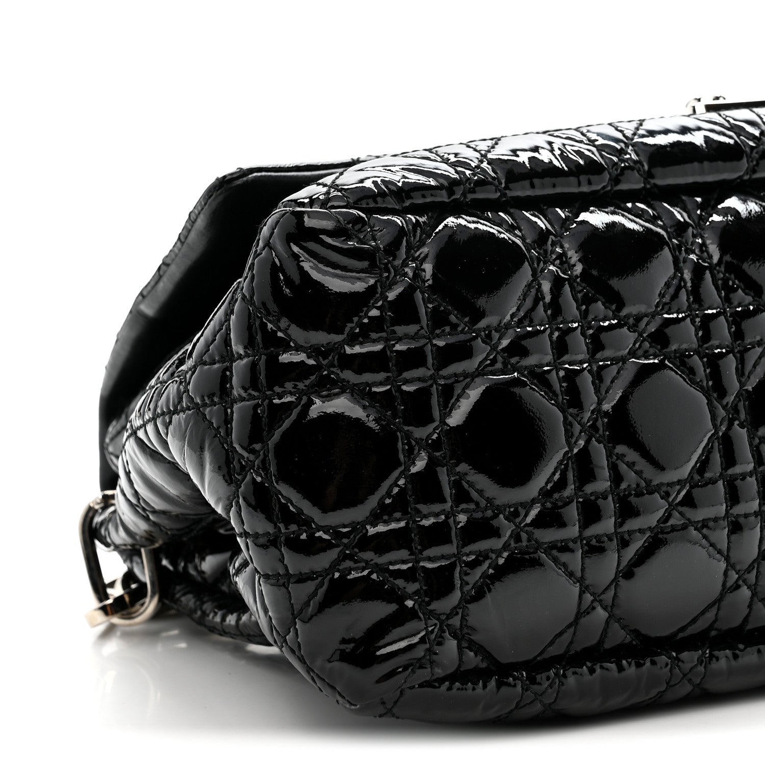 Patent Cannage New Lock Flap Black