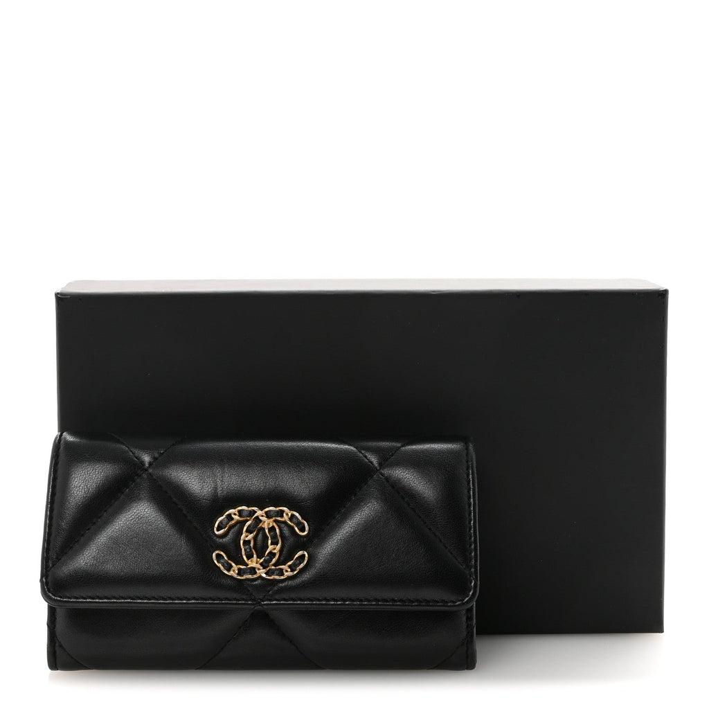Lambskin Quilted Chanel 19 Flap Wallet Black