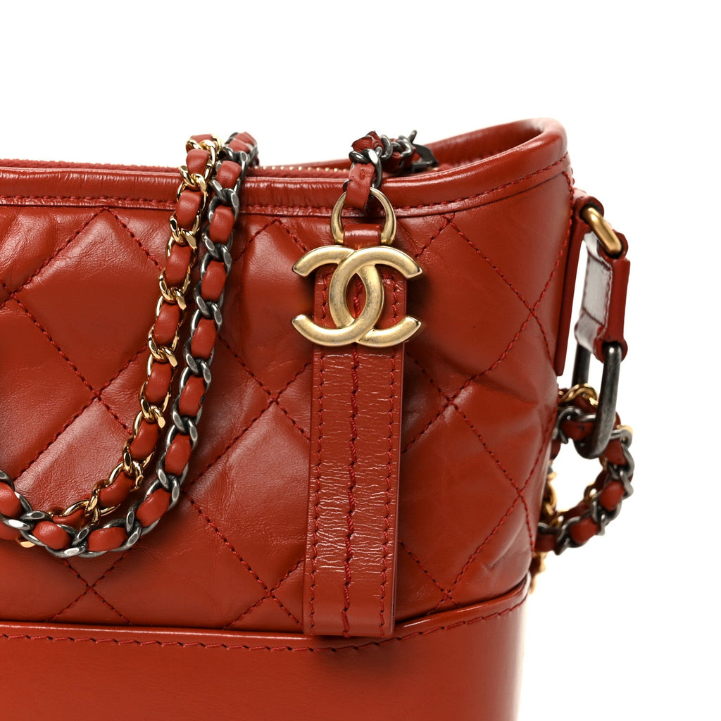 Aged Calfskin Quilted Small Gabrielle Hobo Red