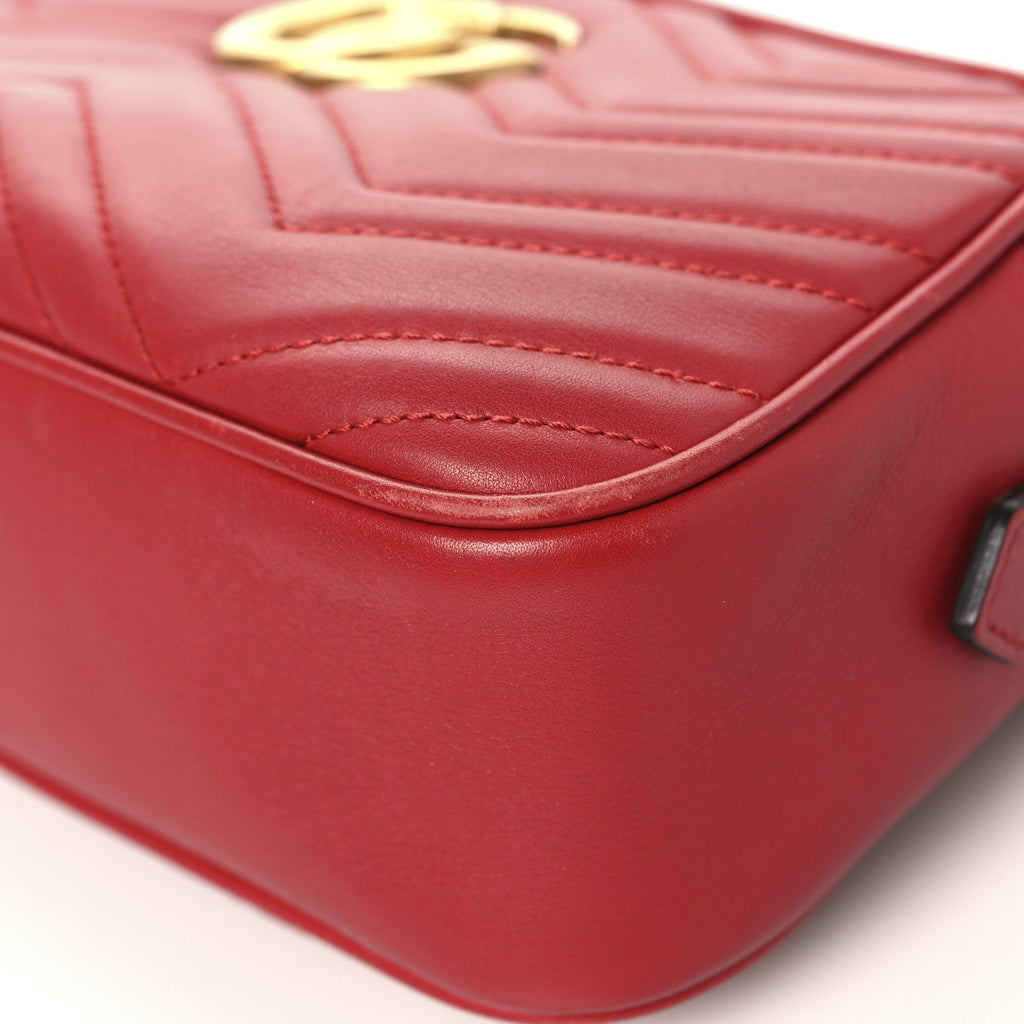 Calfskin Matelasse Small GG Marmont Chain Shoulder Bag Hibiscus Red