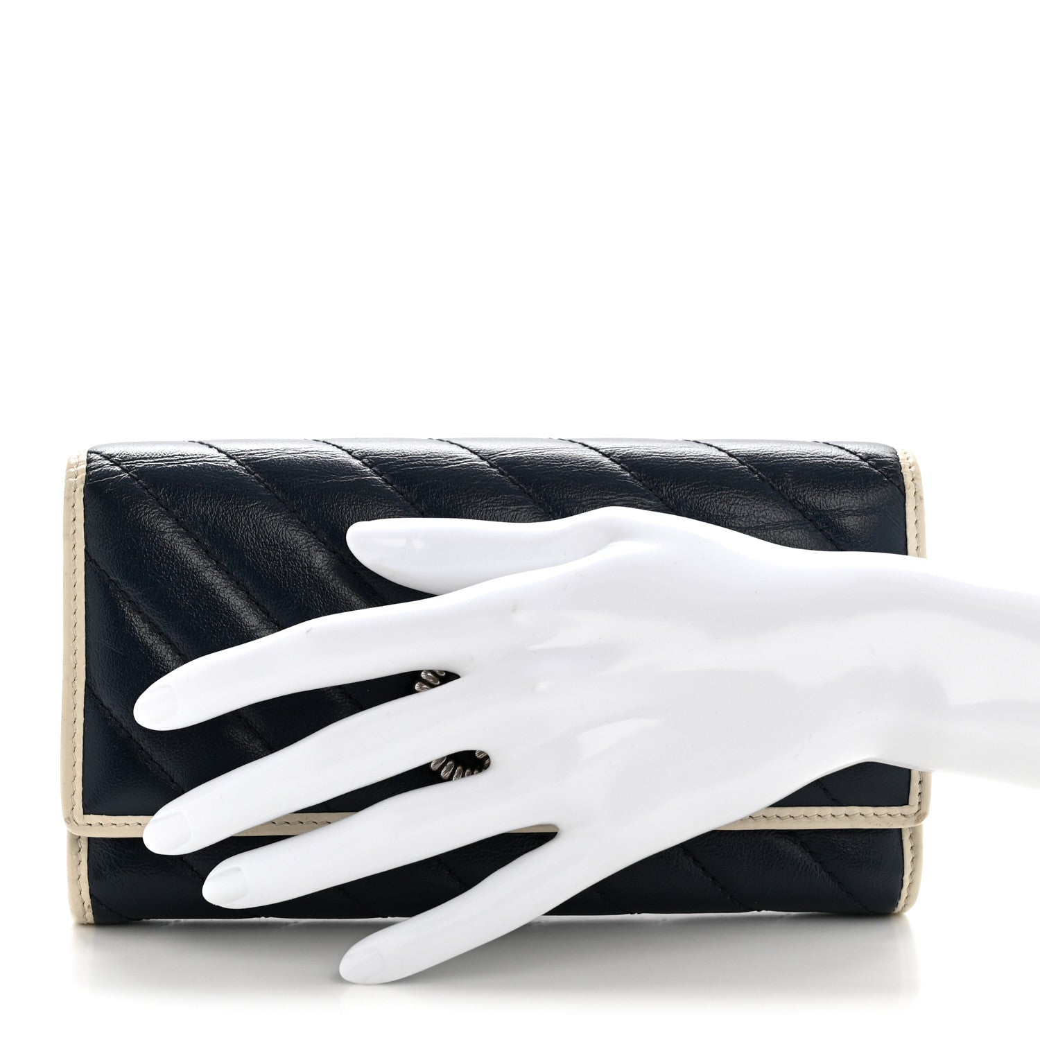 Vintage Effect Calfskin Matelasse Diagonal Torchon GG Marmont Continental Wallet Blue Agata Mystic White