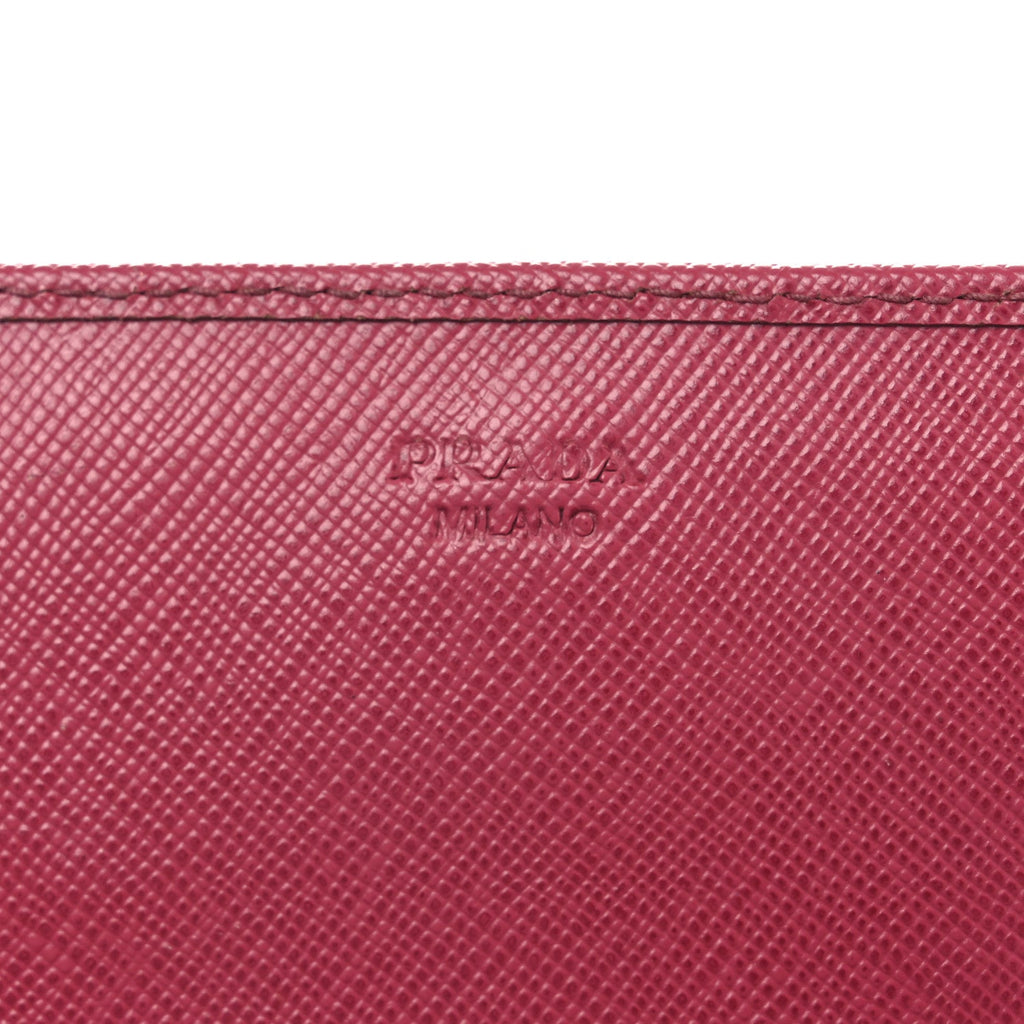 Saffiano Metal Oro Chain Wallet Peonia