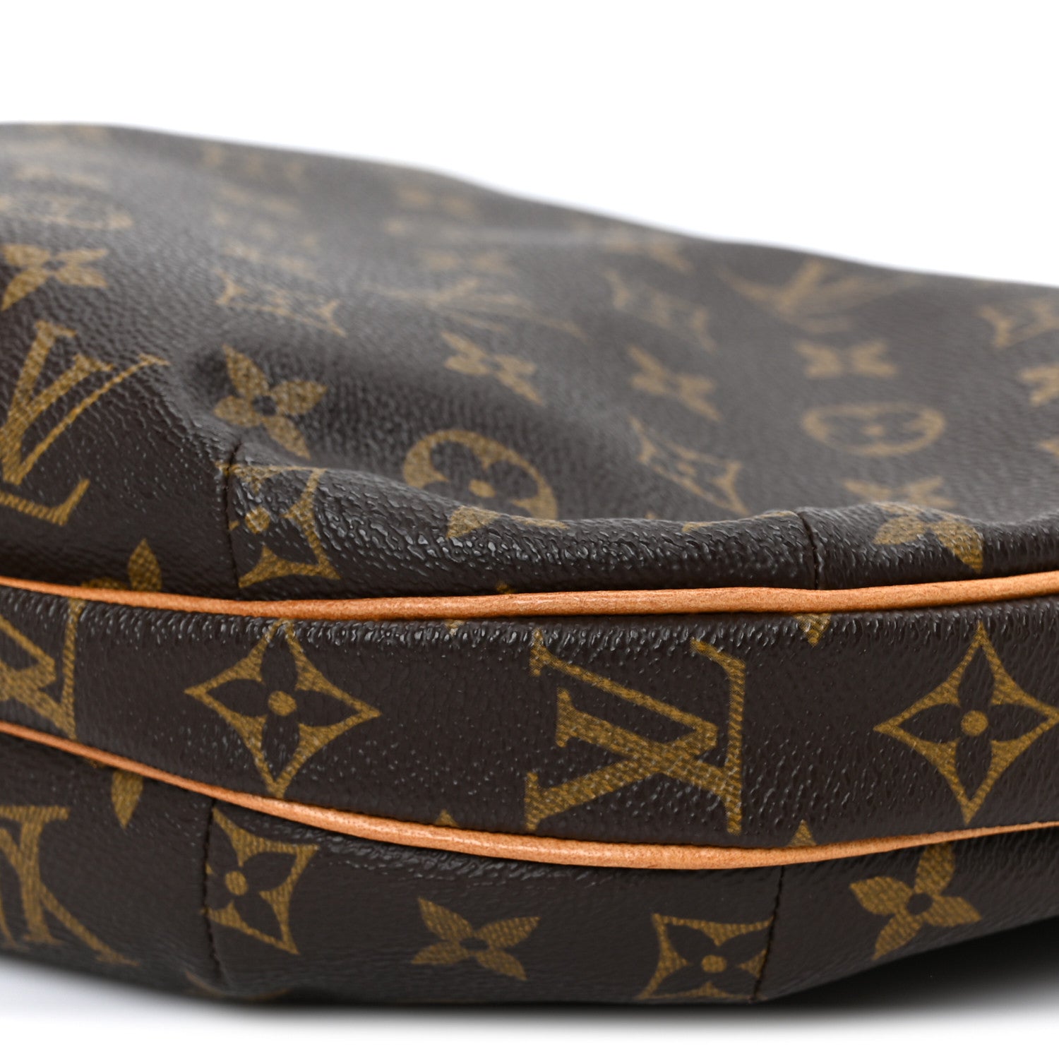 Monogram Croissant MM