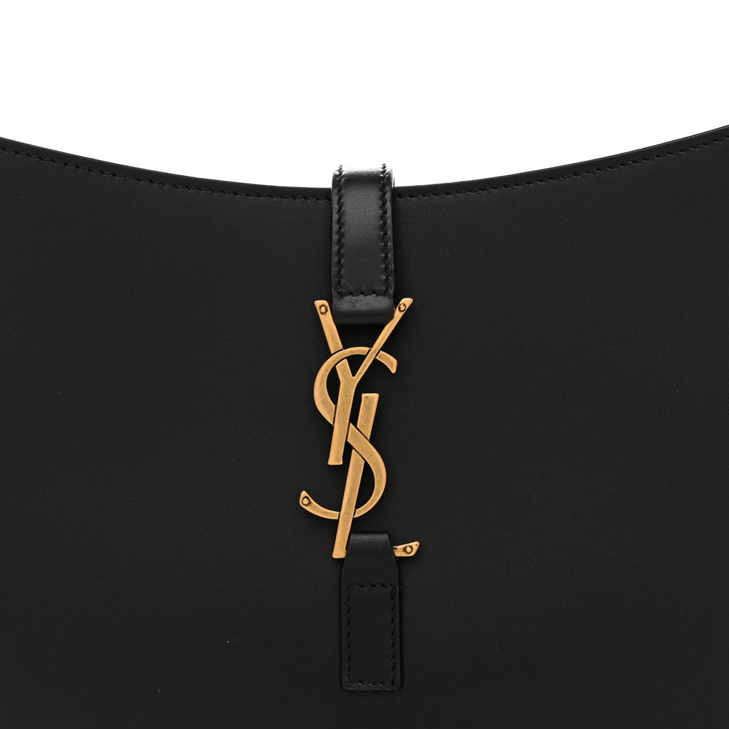 Smooth Calfskin Le 5 A 7 Hobo Black
