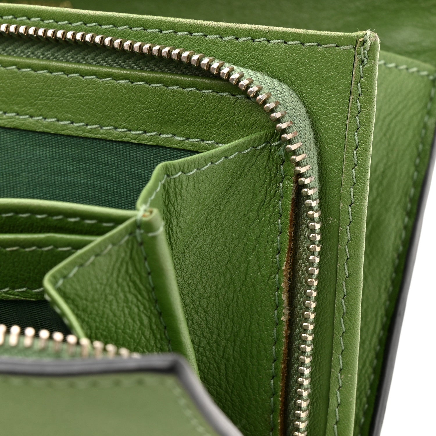Calfskin Rockstud Wristlet Travel Wallet Green