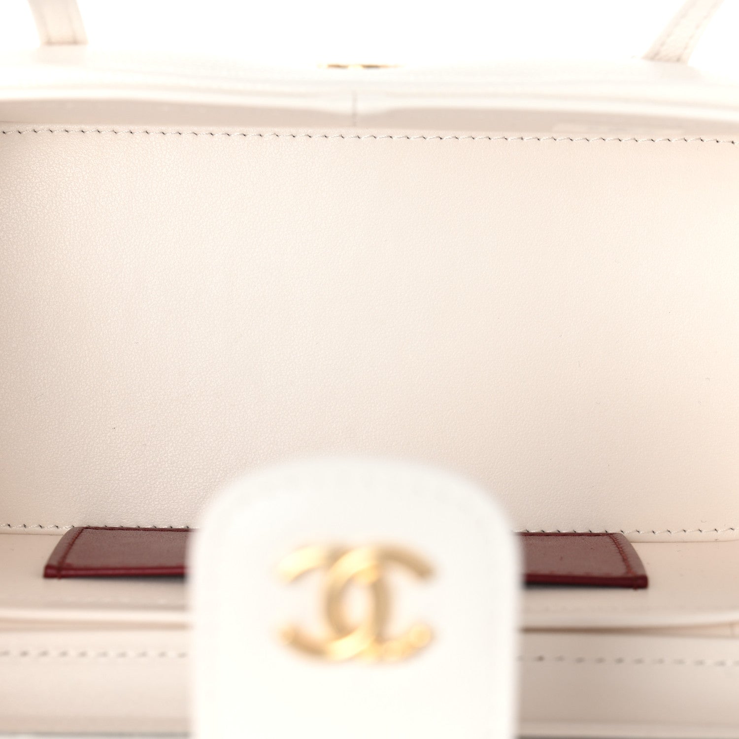 Shiny Caviar Preppy Coco Long Vanity With Strap White
