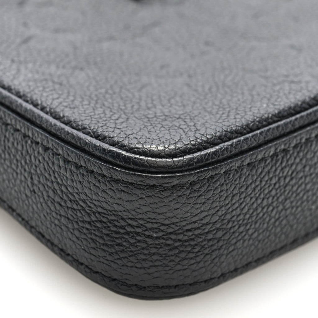 Empreinte Easy Pouch On Strap Black