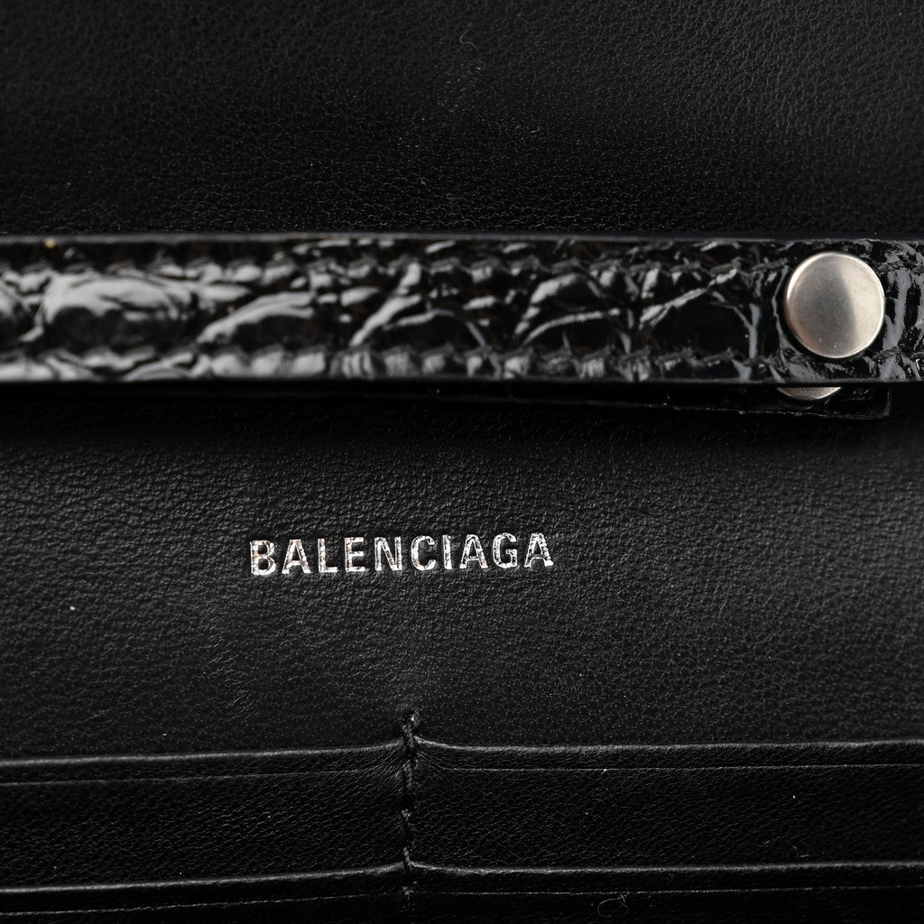 Shiny Calfskin Monochrome Crocodile Embossed Hourglass Chain Bag Black