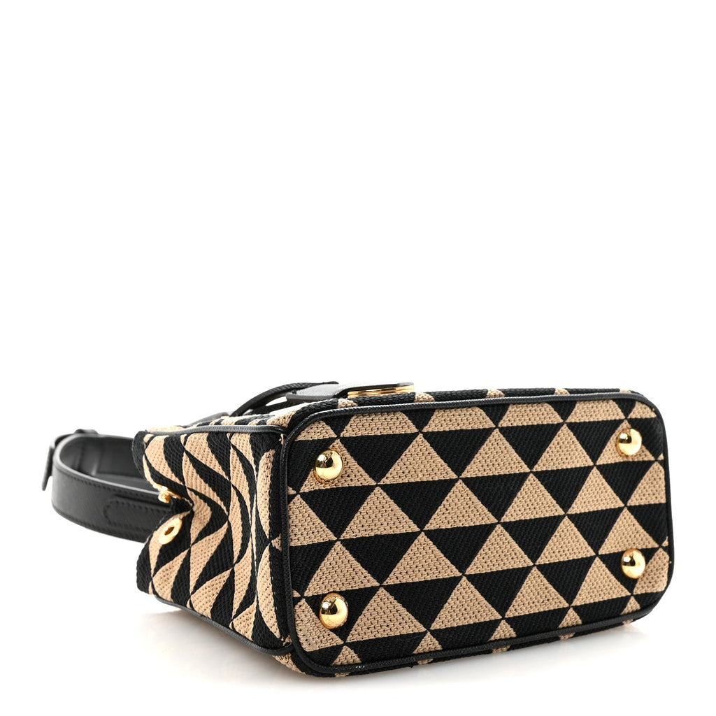Jacquard Saffiano Triangolo Symbole Embroidered Mini Galleria Double Zip Tote Black Corda