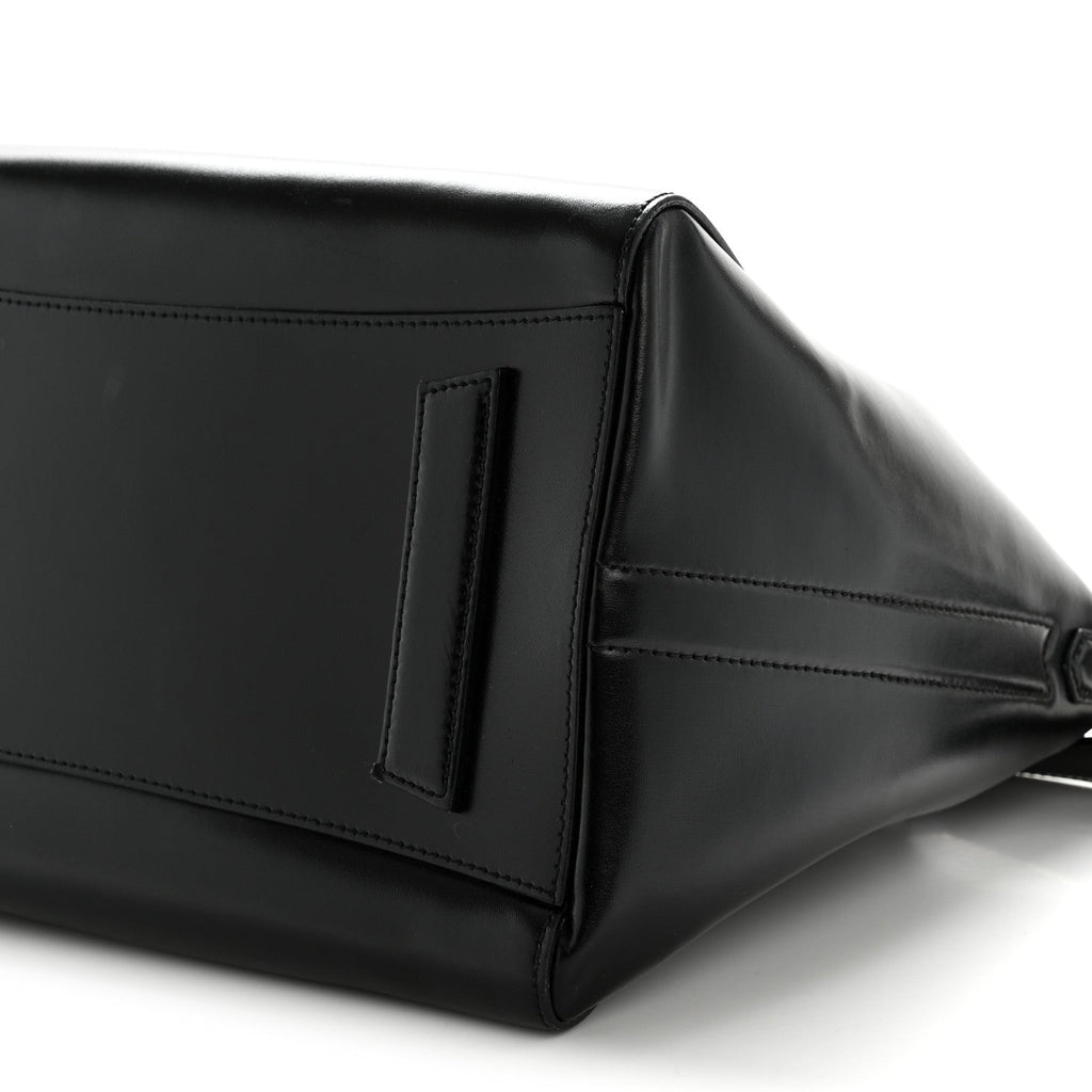Shiny Lord Calfskin Medium Antigona Black