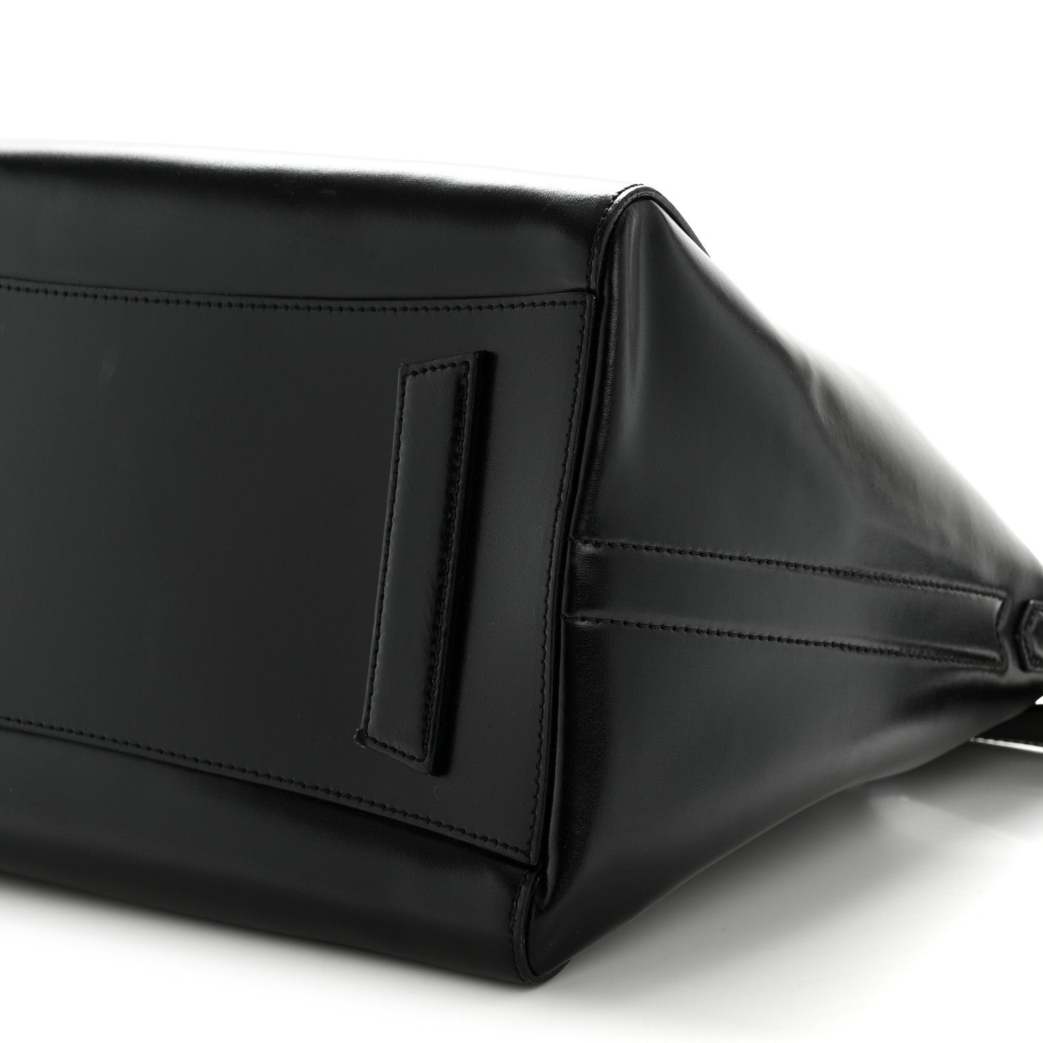 Shiny Lord Calfskin Medium Antigona Black