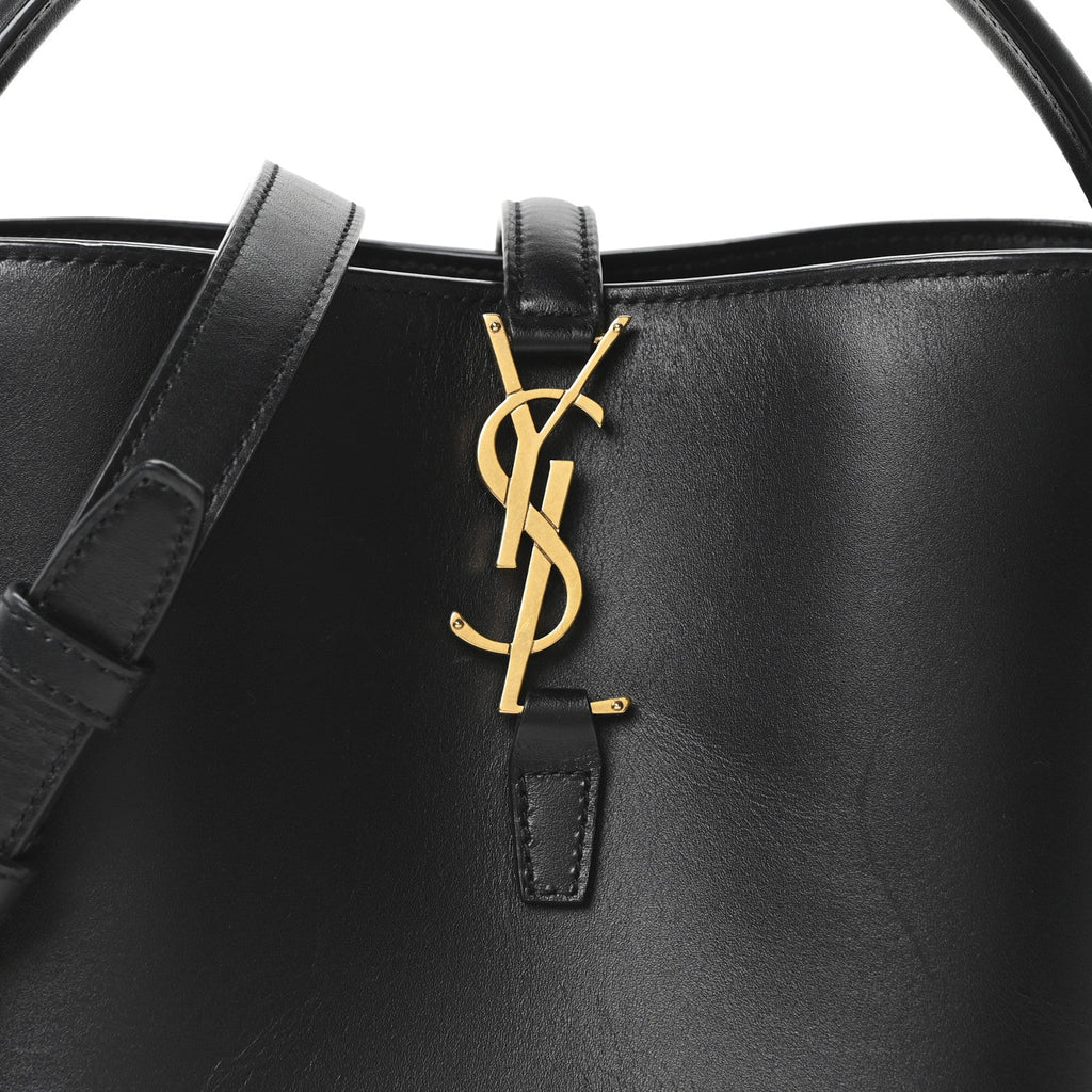 Shiny Calfskin Le 37 Bucket Bag Black