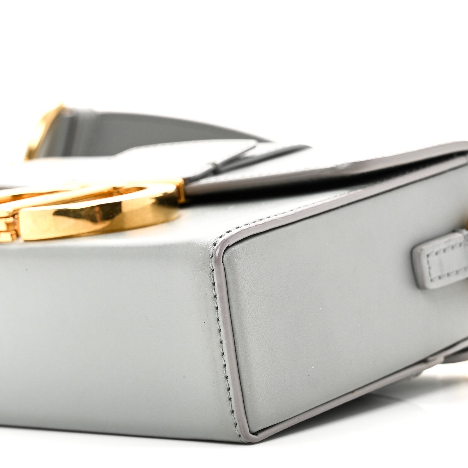 Box Calfskin 30 Montaigne Box Bag Stone Grey