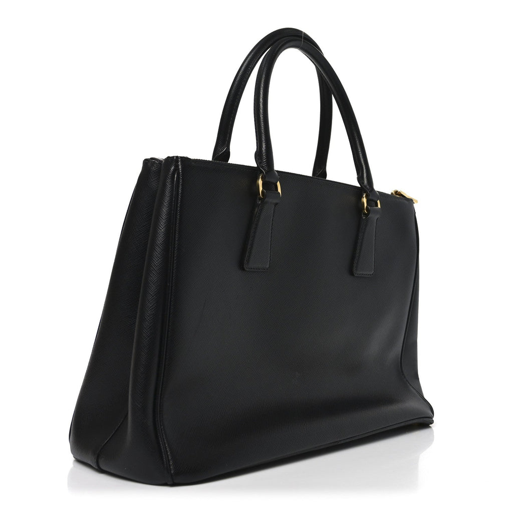 Saffiano Medium Galleria Double Zip Tote Black