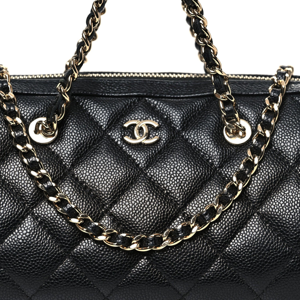 Caviar Quilted Barrel Clutch With Chain Black