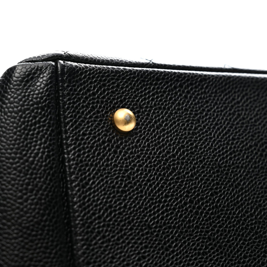 Caviar Quilted Petit Timeless Tote PTT Black