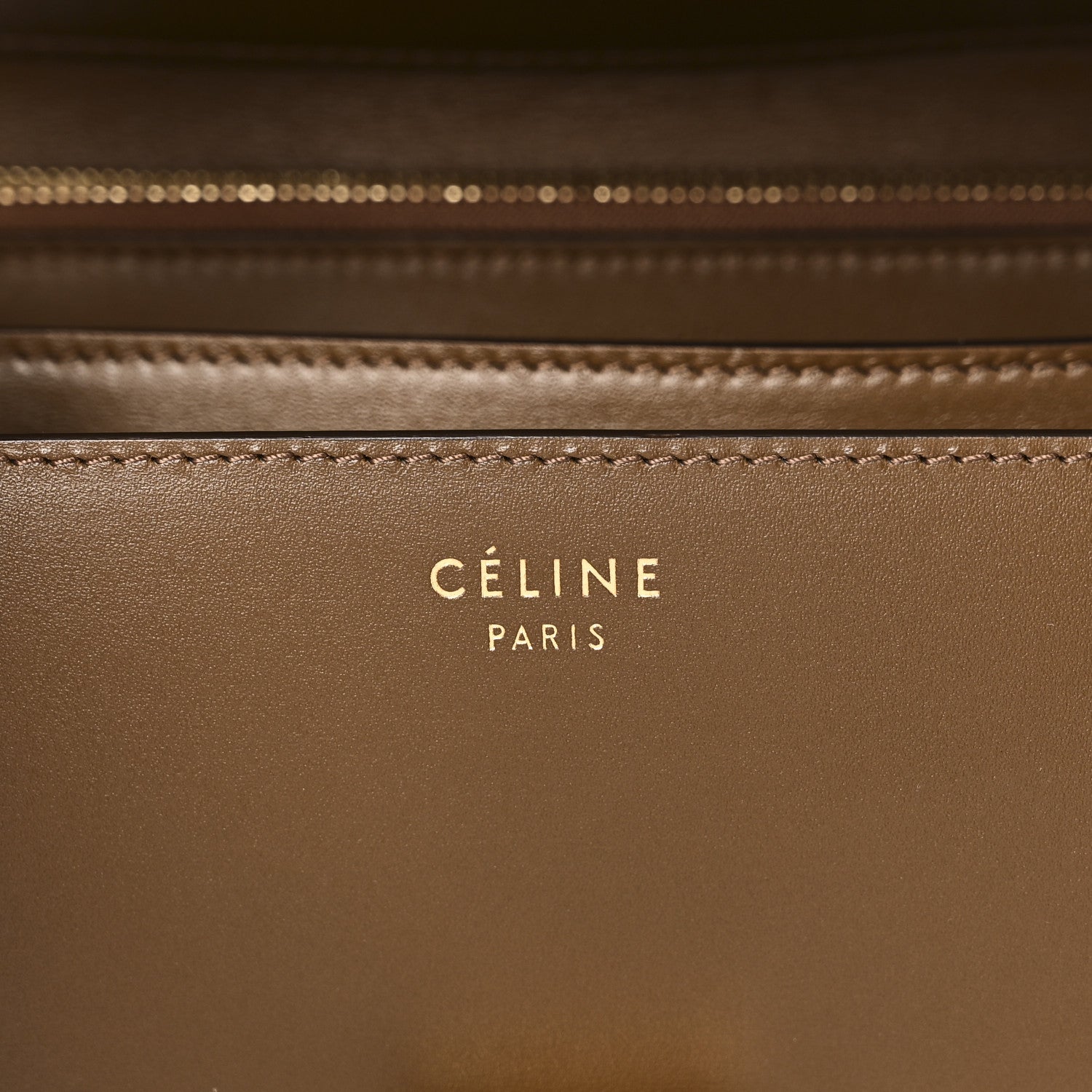 Box Calfskin Medium Classic Box Flap Bag Camel