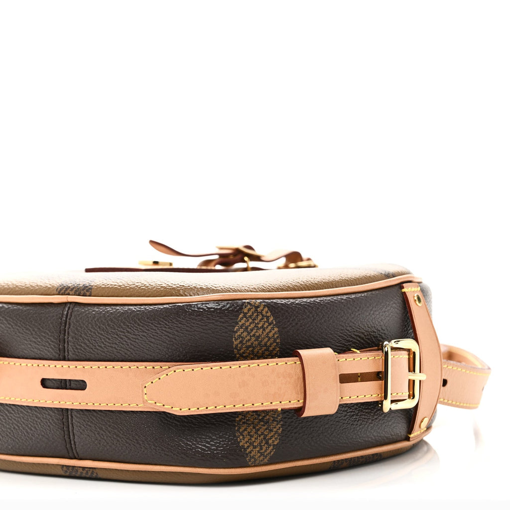 Reverse Monogram Giant Boite Chapeau Souple