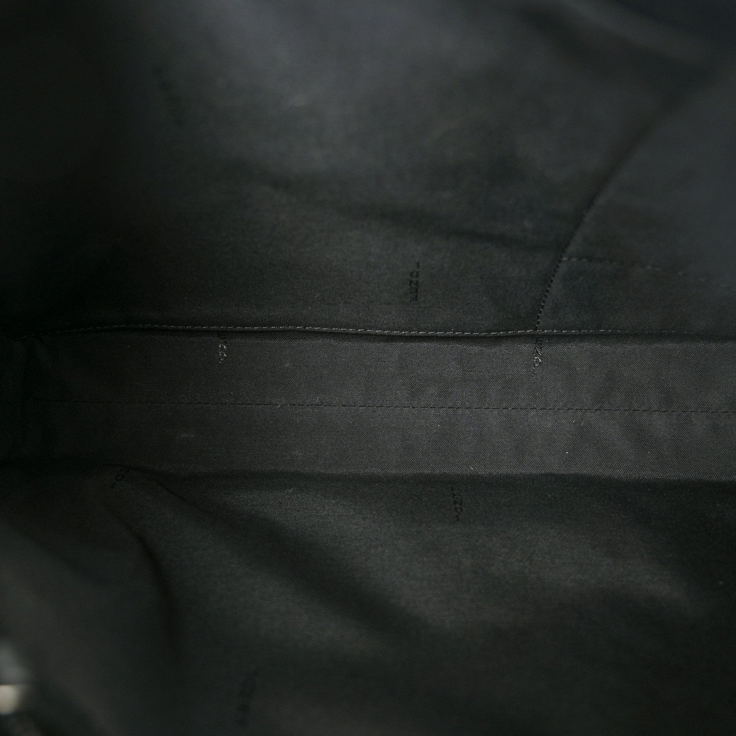 Vitello Grace Messenger Bag Black