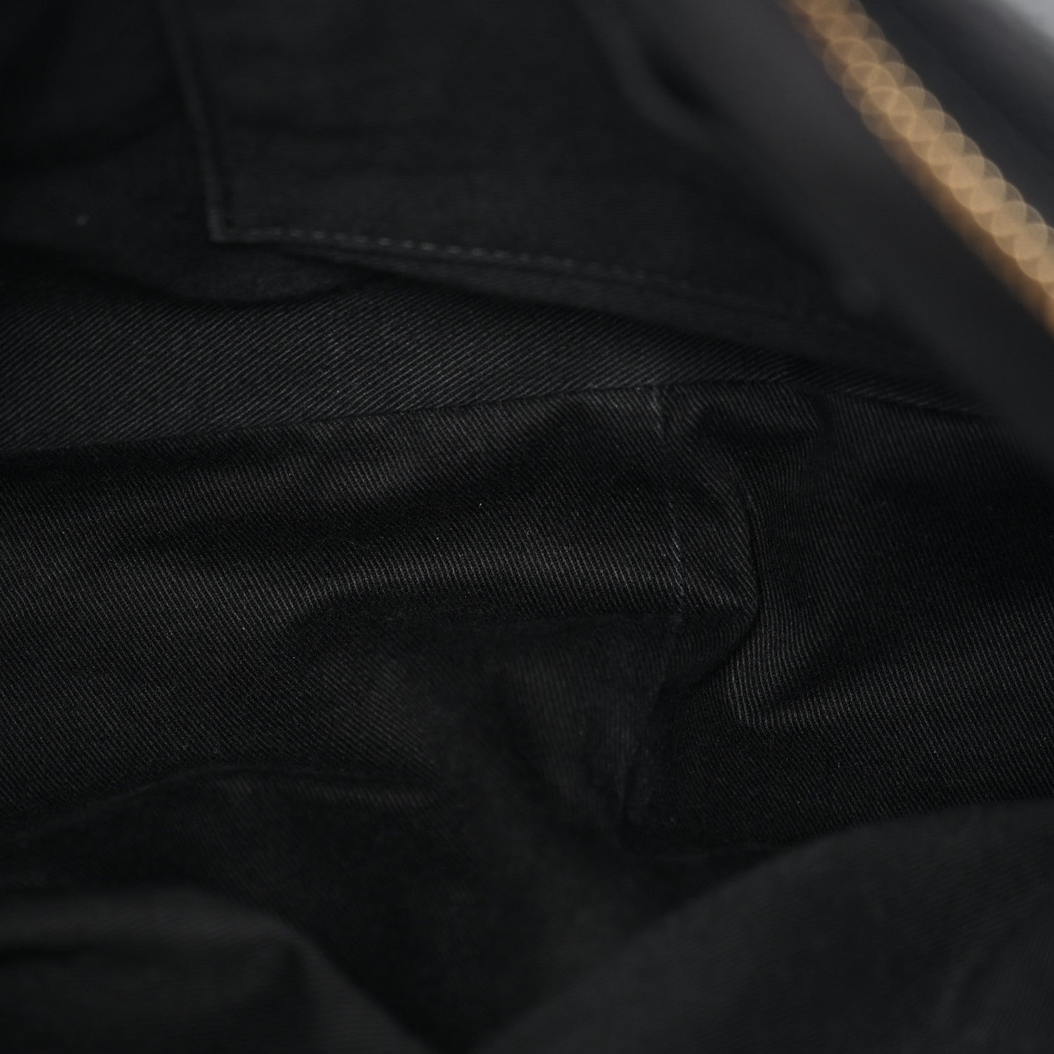 Calfskin Medium Paraty Black