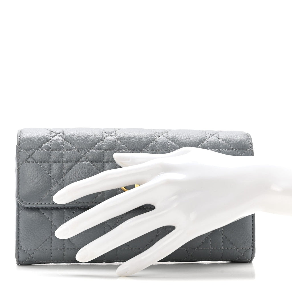 Supple Calfskin Cannage Caro Orchid Long Wallet Cloud Blue