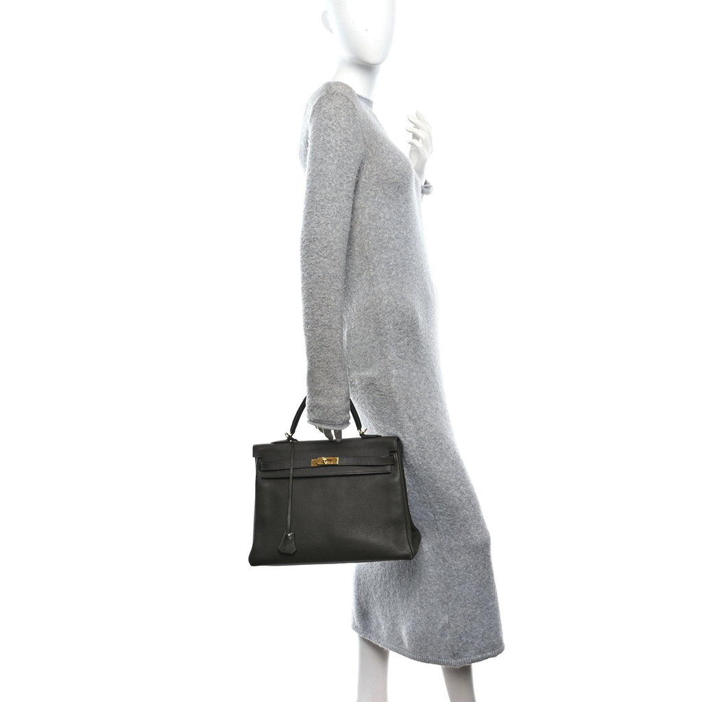 Vache Liegee Kelly Retourne 35 Vert Bronze