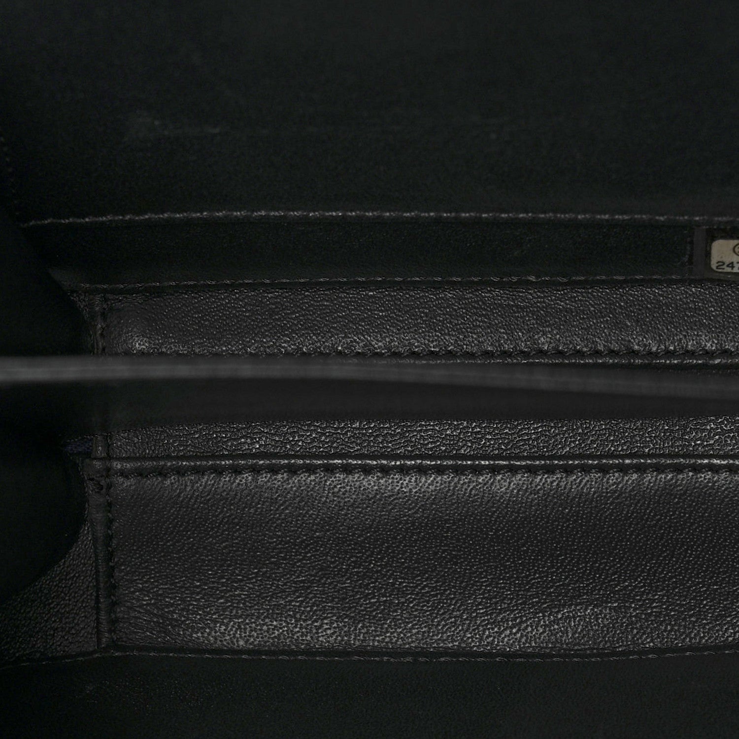 Caviar Quilted Small CC Filigree Vanity Case Navy Black