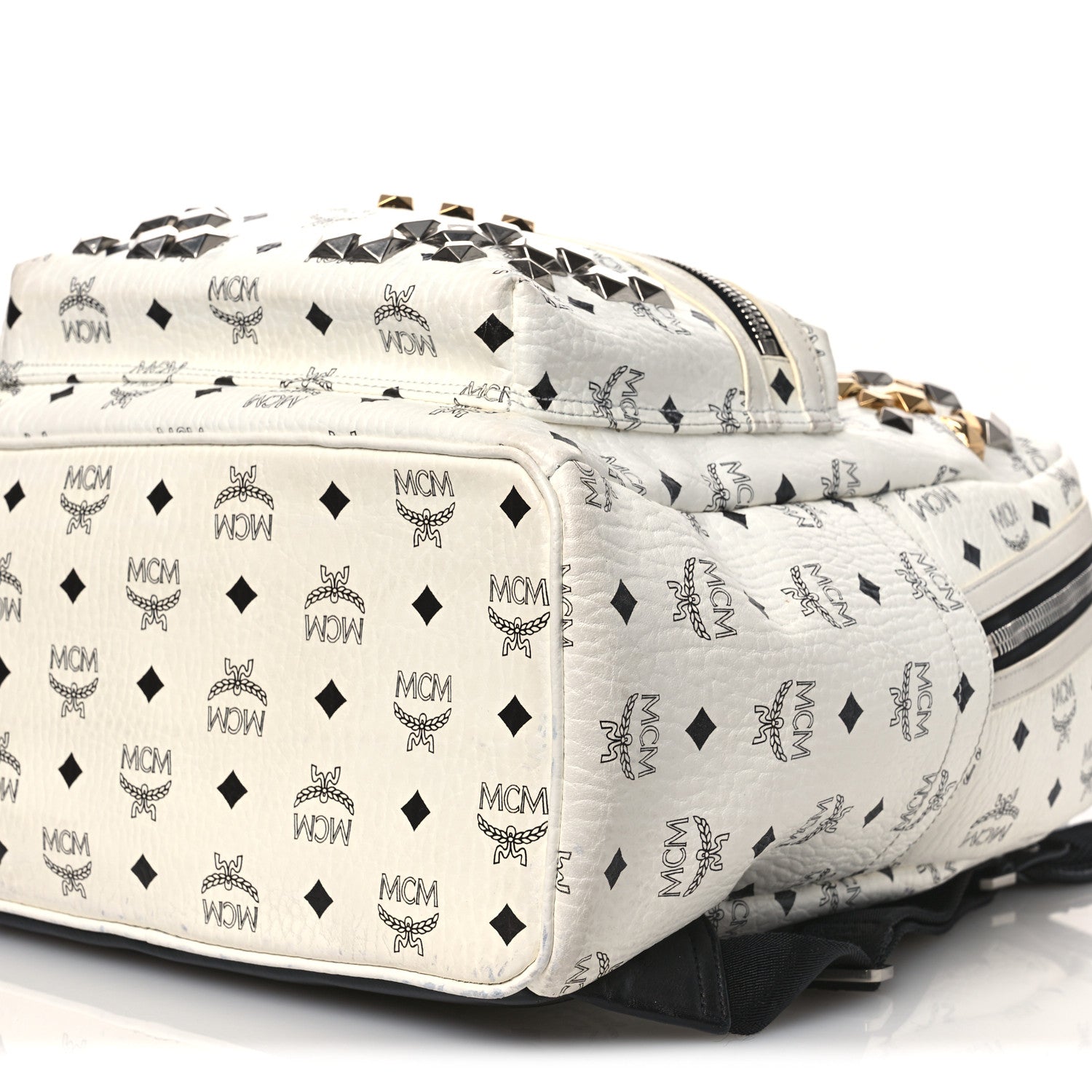 Visetos Studded Medium Stark M Backpack White