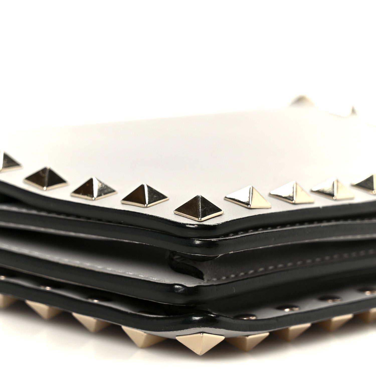 Calfskin Rockstud Wallet On Chain Pastel Grey